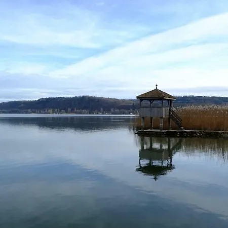 Ferienzimmer Zuelli Bed & Breakfast Erlach