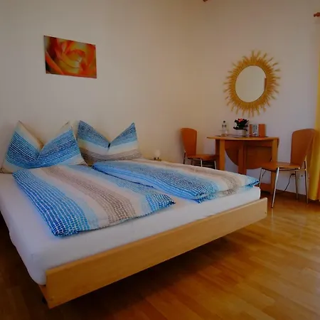 Ferienzimmer Zülli